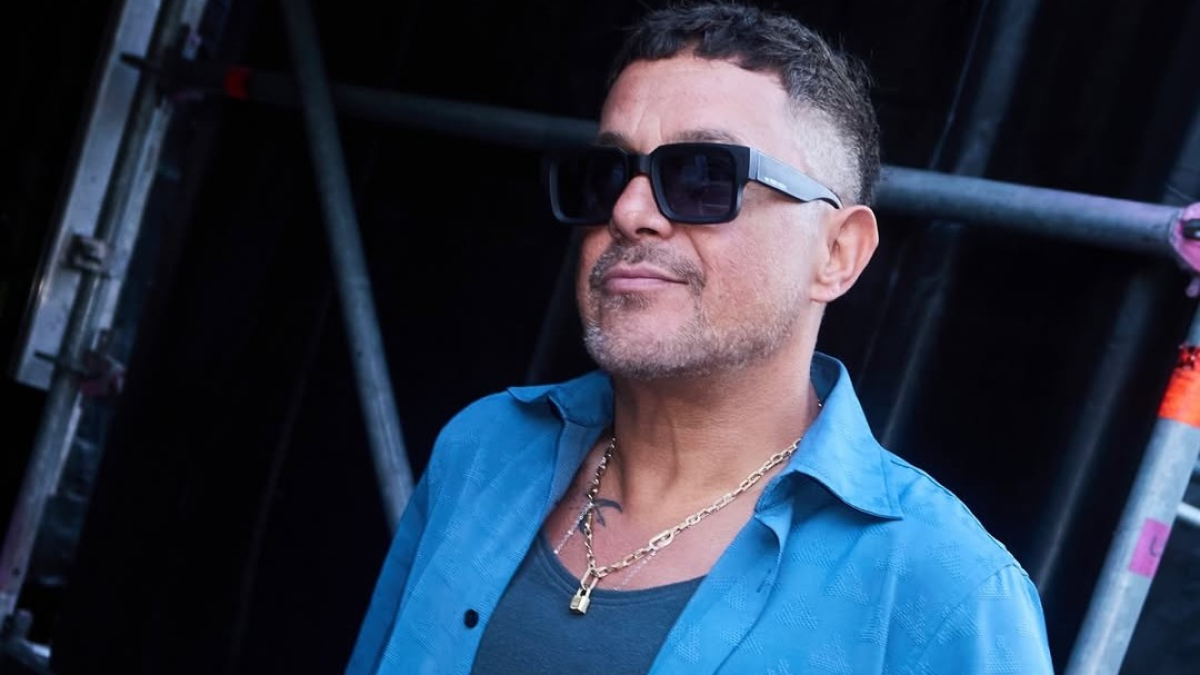 Alejandro Sanz disfruta de su romance con la actriz peruana.