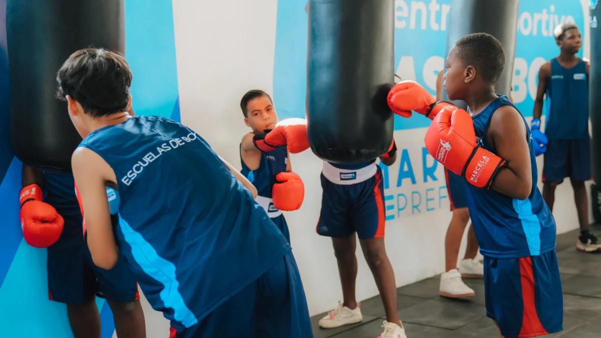 La Prefectura inauguró una escuela de boxeo en el Guasmo, sur de Guayaquil.