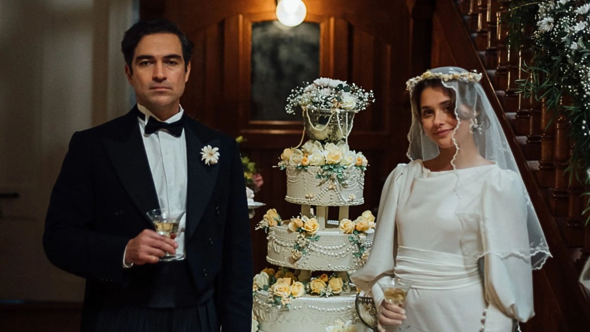 Alfonso Herrera en La Casa de los Espíritus