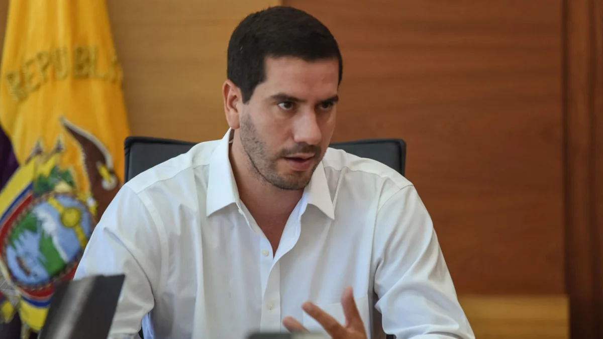 El ministro de Infraestructura y Transporte, Roberto Luque.