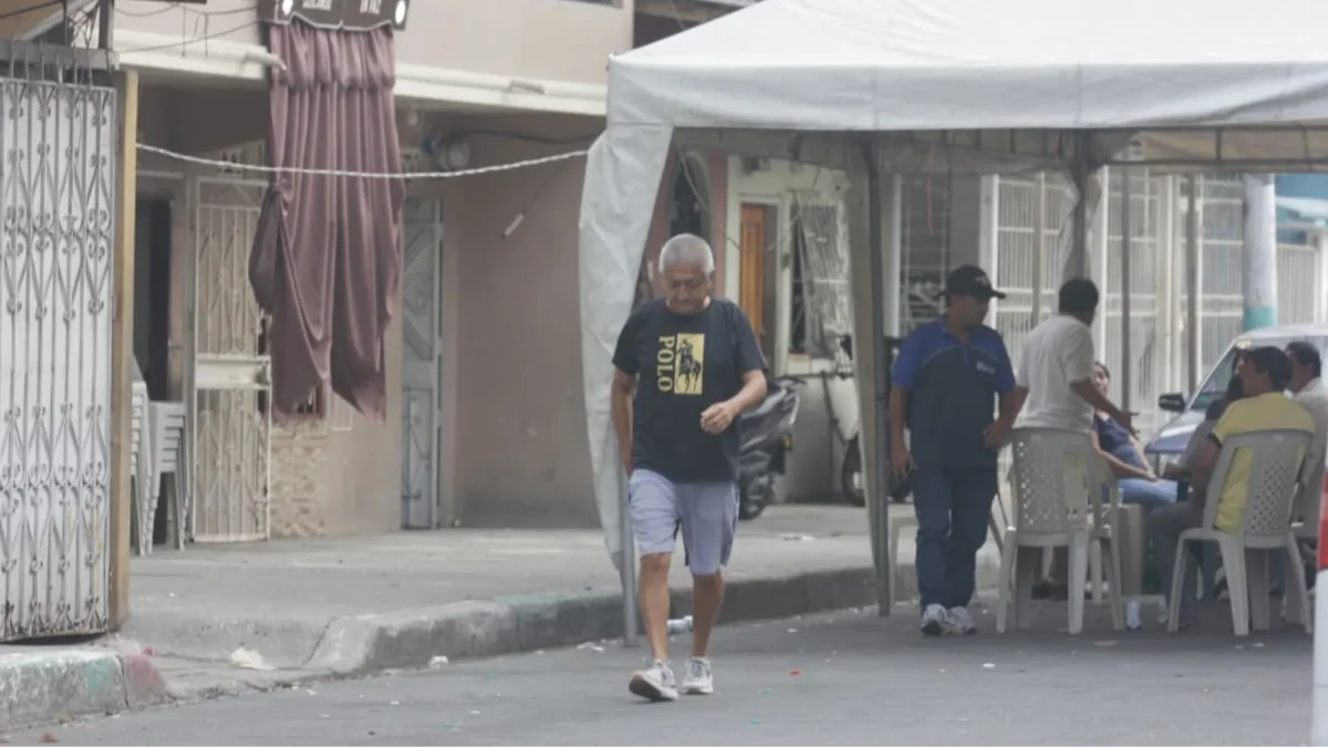 La vivienda donde se realizó el bautizo quedó con impactos de bala tras el ataque en el sector sur de Guayaquil.