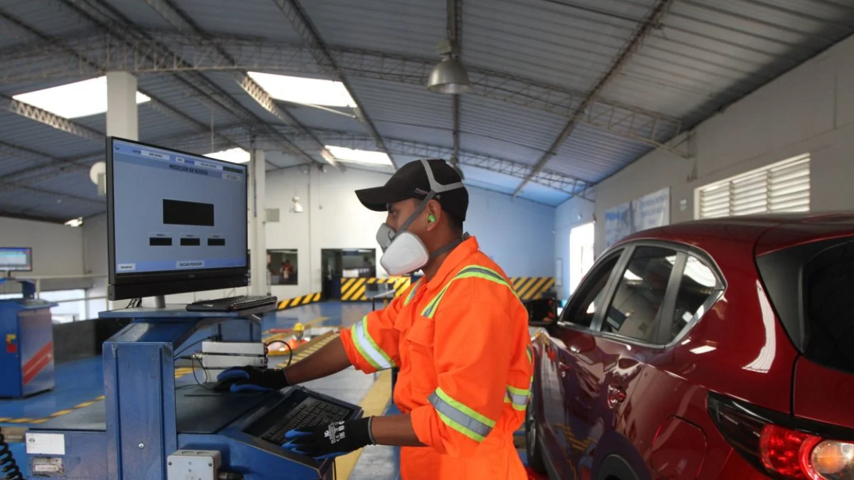 Las revisiones técnicas vehiculares se realizan en varias sedes en Guayaquil.