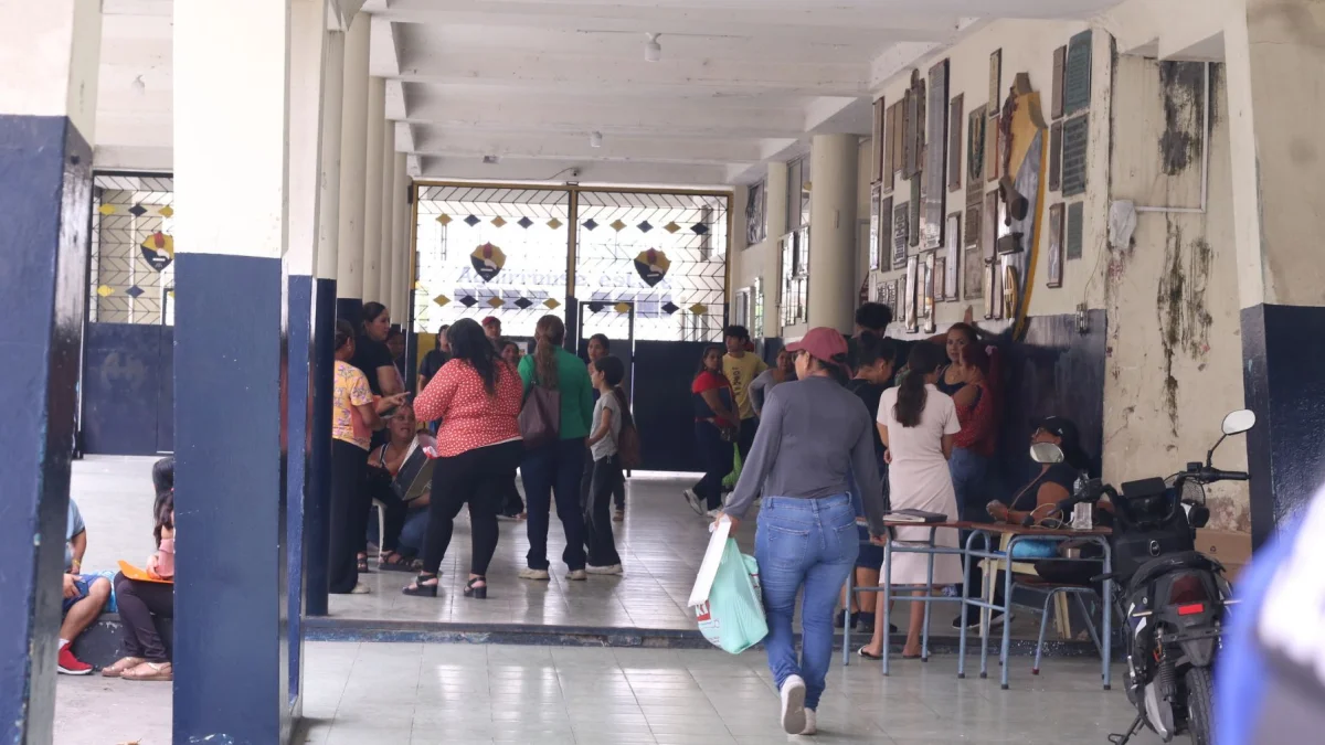 Los rectores tendrán la facultad de resolver conflictos internos y sancionar el mal comportamiento de estudiantes en las unidades educativas.