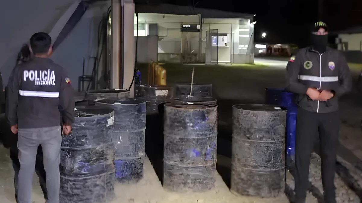 Imagen mejorada con IA - . En el lugar se localizó una bodega que funcionaba como laboratorio de procesamiento ilícito de sustancias sujetas a fiscalización.