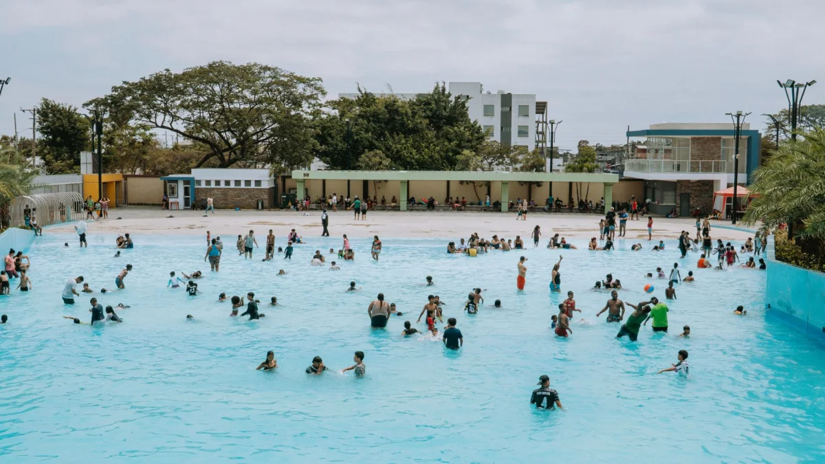 Los parques acuáticos municipales tendrán horarios diferenciados para el feriado.