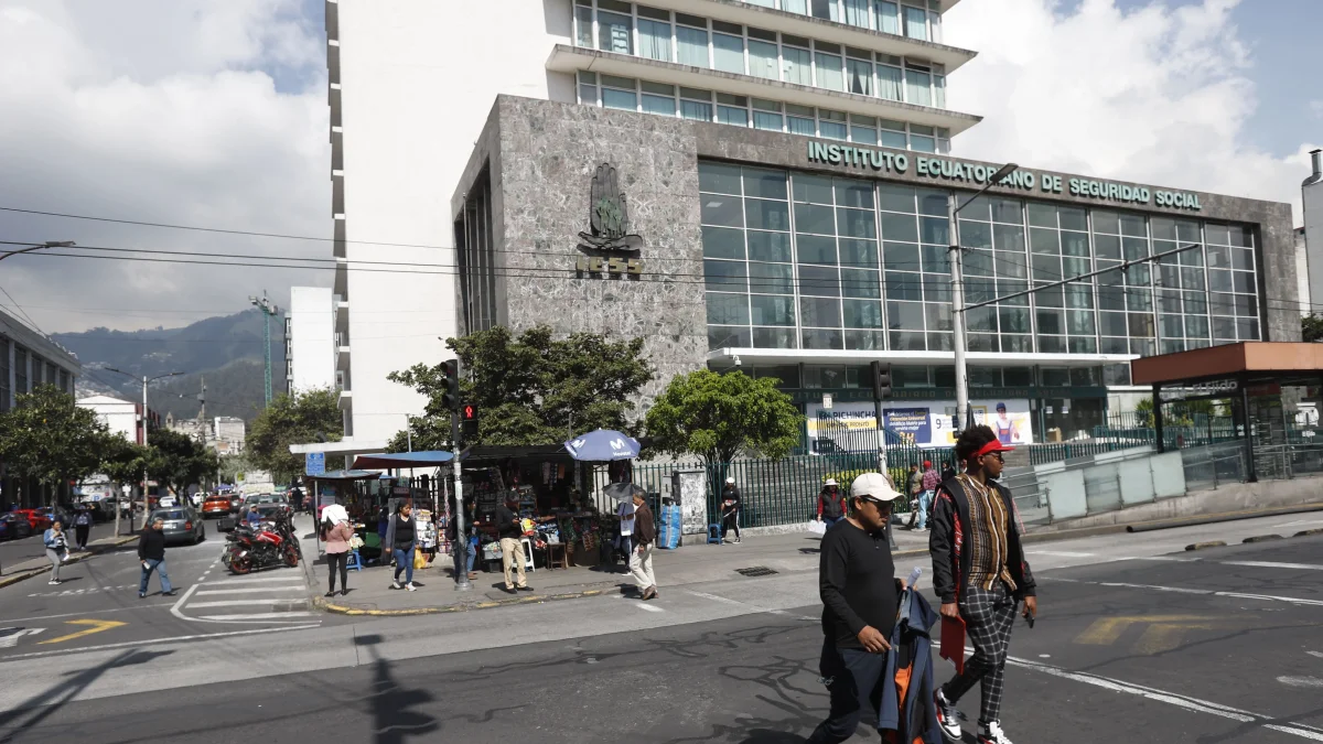 El error que podría reducir tu pensión del IESS en 2026: evita esto