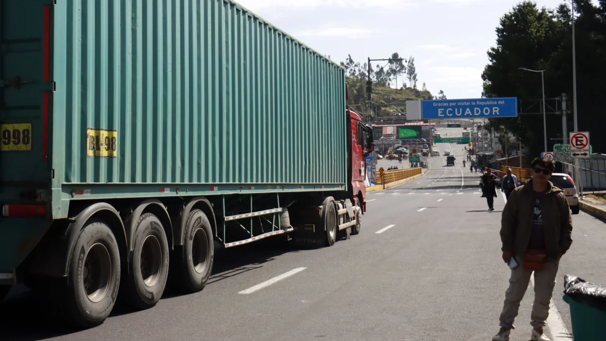 Desde este 1 de mayo entra en vigencia el cobro de la tasa de seguridad de 100 % a Colombia