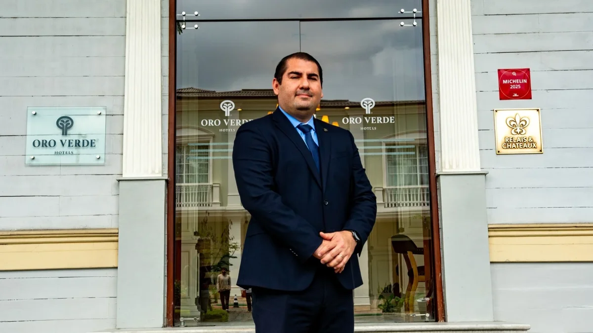 Daniel Villafuerte es gerente del Hotel del Parque. Es ingeniero en administración hotelera y turística.