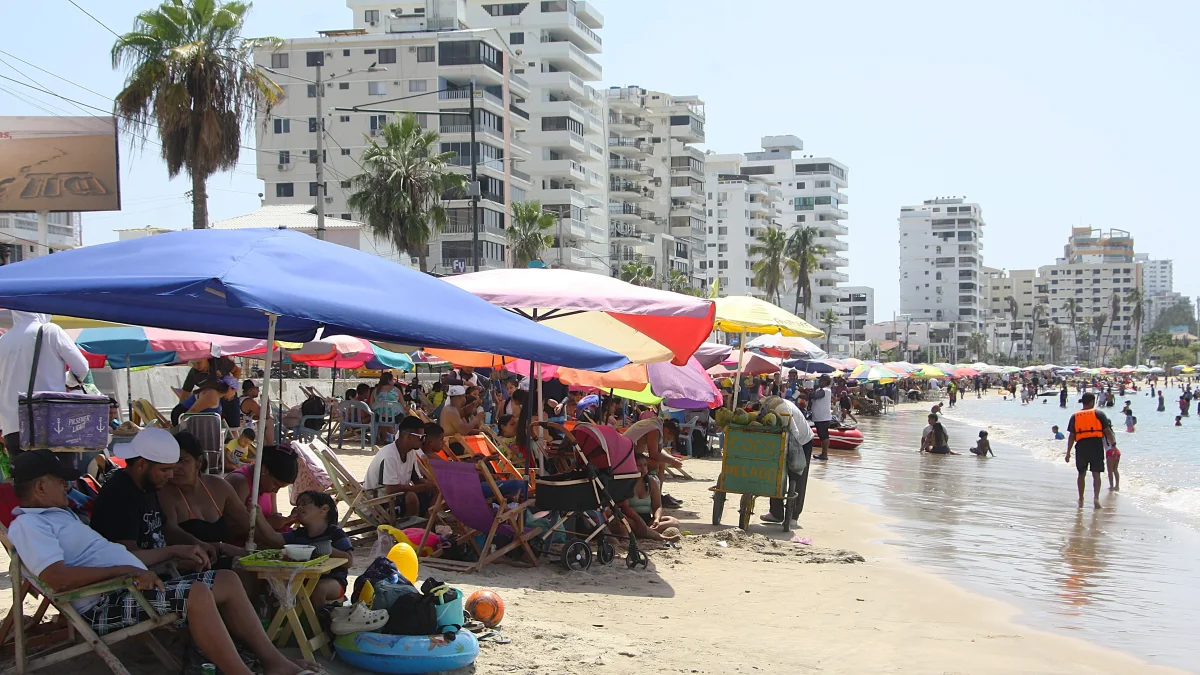 Los turistas disfritaron de las playas de la provincia de Santa Elena.