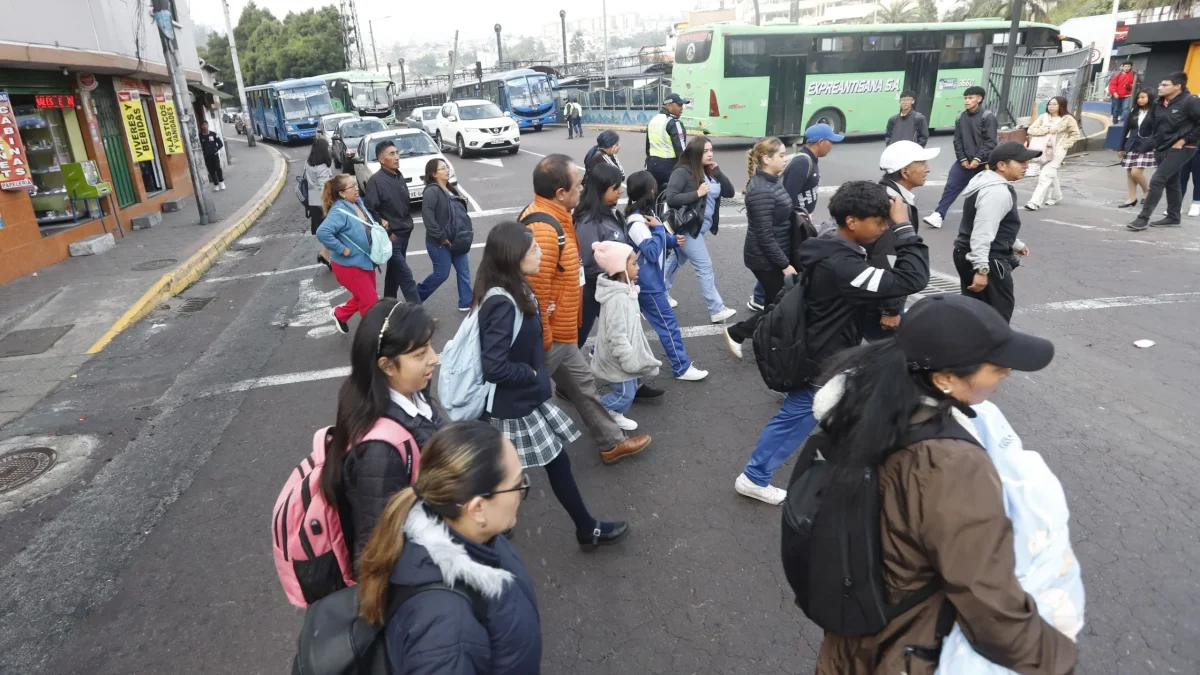 Tras la medida del toque de queda, la población pudo acceder al sistema de transporte municipal con normalidad.