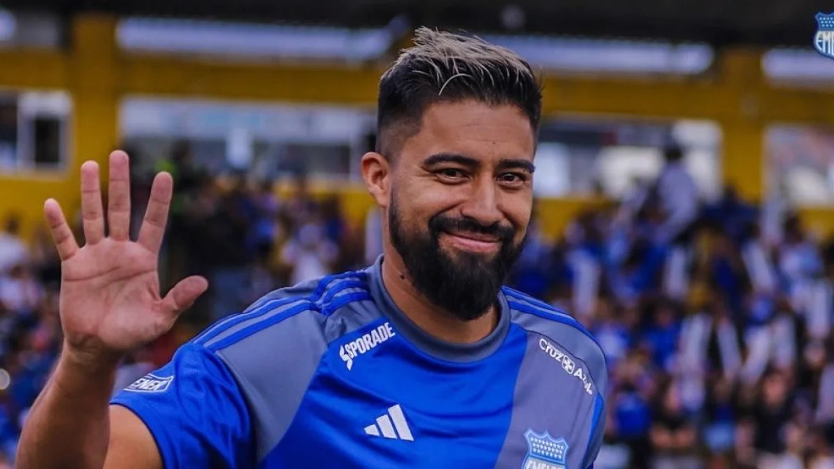 Noboa dispara sin filtro: “Lo mejor que puede hacer el presidente es irse”.