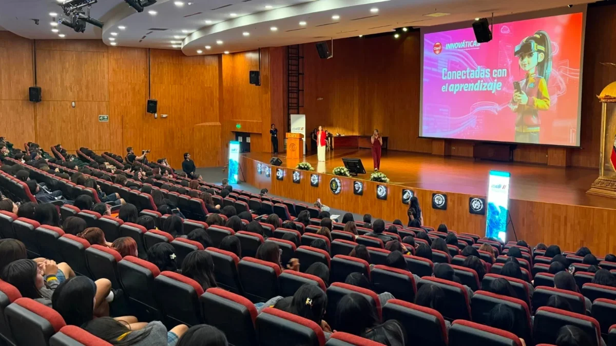 Innováticas de Claro impulsa el liderazgo femenino en tecnología