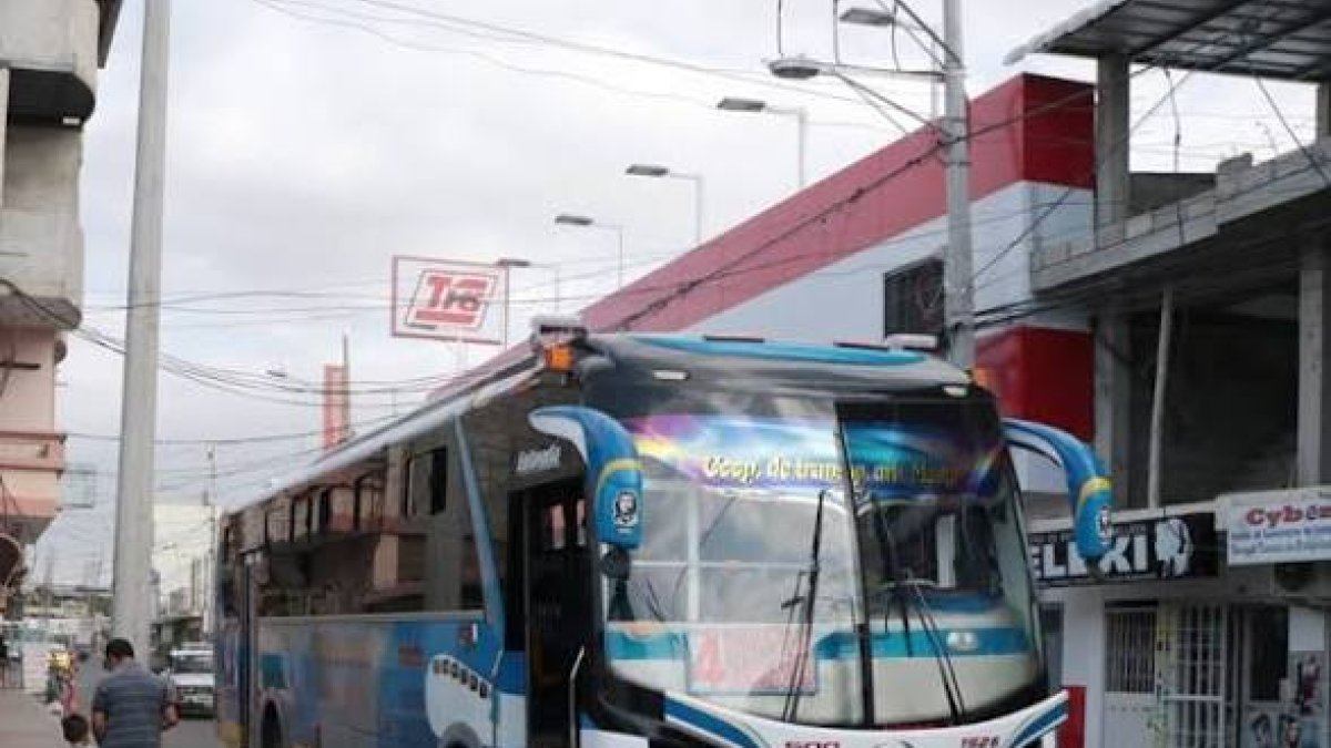 La línea 4 de Manta dejará de operar desde el próximo lunes 25 de mayo, según informó la FETUM
