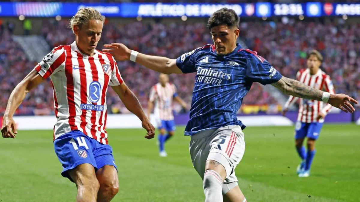 Piero Hincapié (d) en Arsenal vs Atlético de Madrid, por semifinal de Champions League.