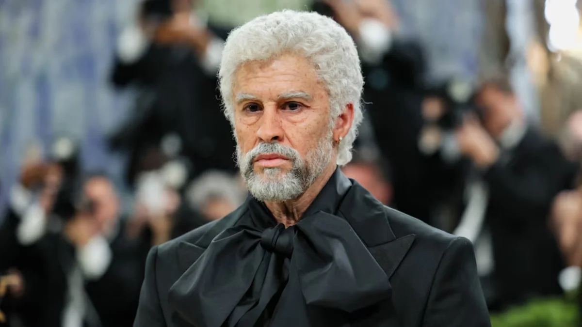 ¿Por qué Bad Bunny se mostró como anciano en la Met Gala 2026?