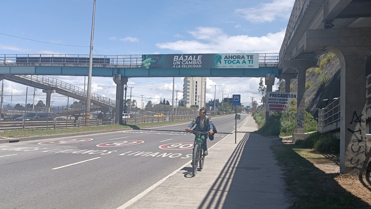 La autopista Cuenca- Azogues, sector Mall del Río, estará cerrado parcialmente por obras en su sistema de drenaje