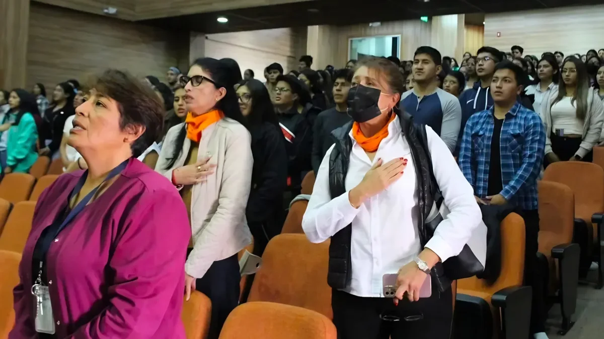 Pacientes con esclerosis múltiple solicitan acceso urgente a tratamientos especializados en Ecuador.