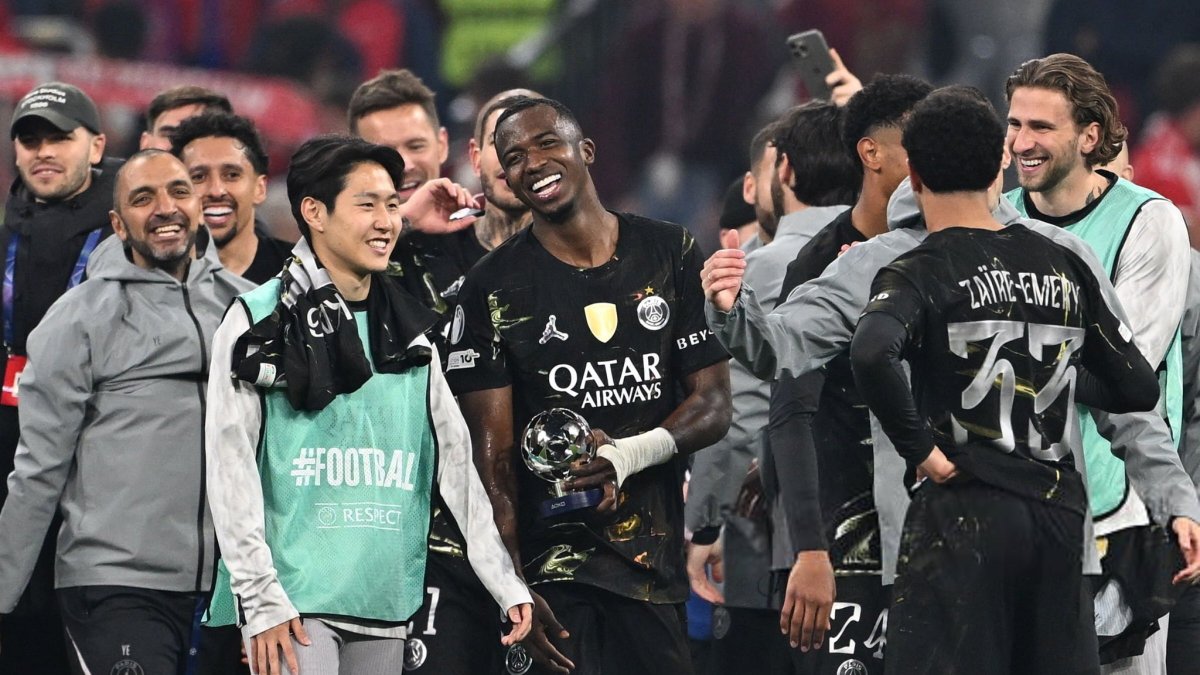 Willian Pacho del PSG fue escogido como el Mejor Jugador del partido en la semifinal ante el Bayern Múnich.