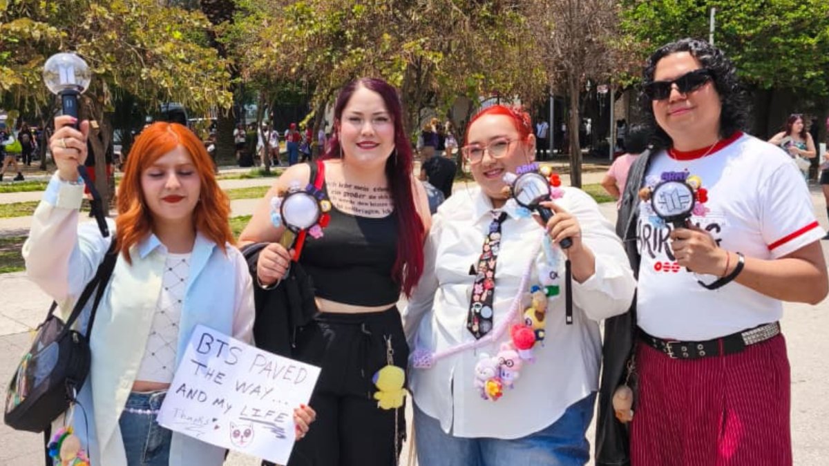 BTS convierte a México en una fiesta ARMY: fans intercambian regalos