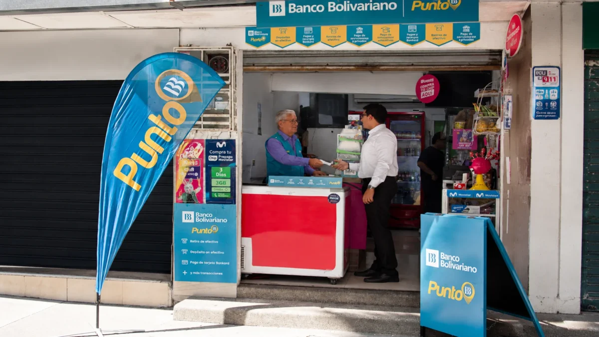 Banco Bolivariano expande su red de atención y lleva más servicios financieros a barrios y comercios