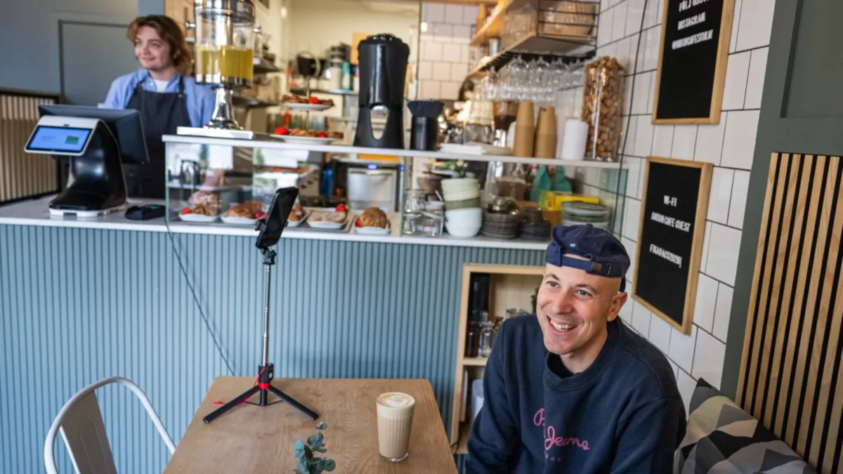 Estocolmo experimenta con una cafetería completamente dirigida por IA