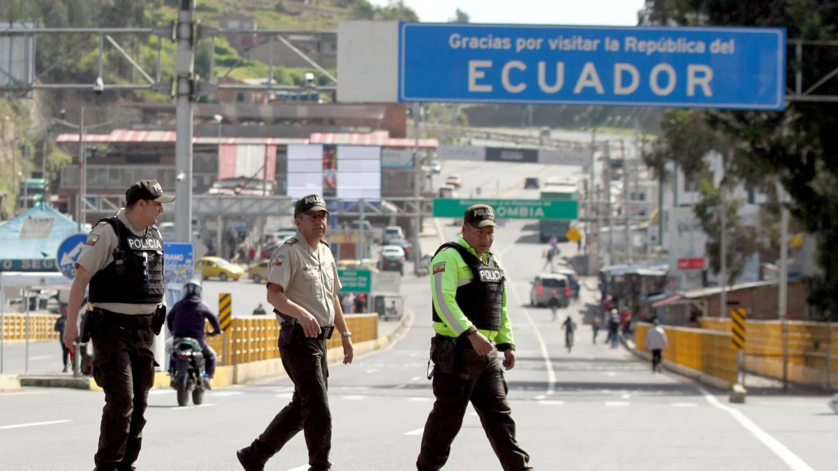 Ecuador y Colombia deben retirar tasas y evitar sanciones