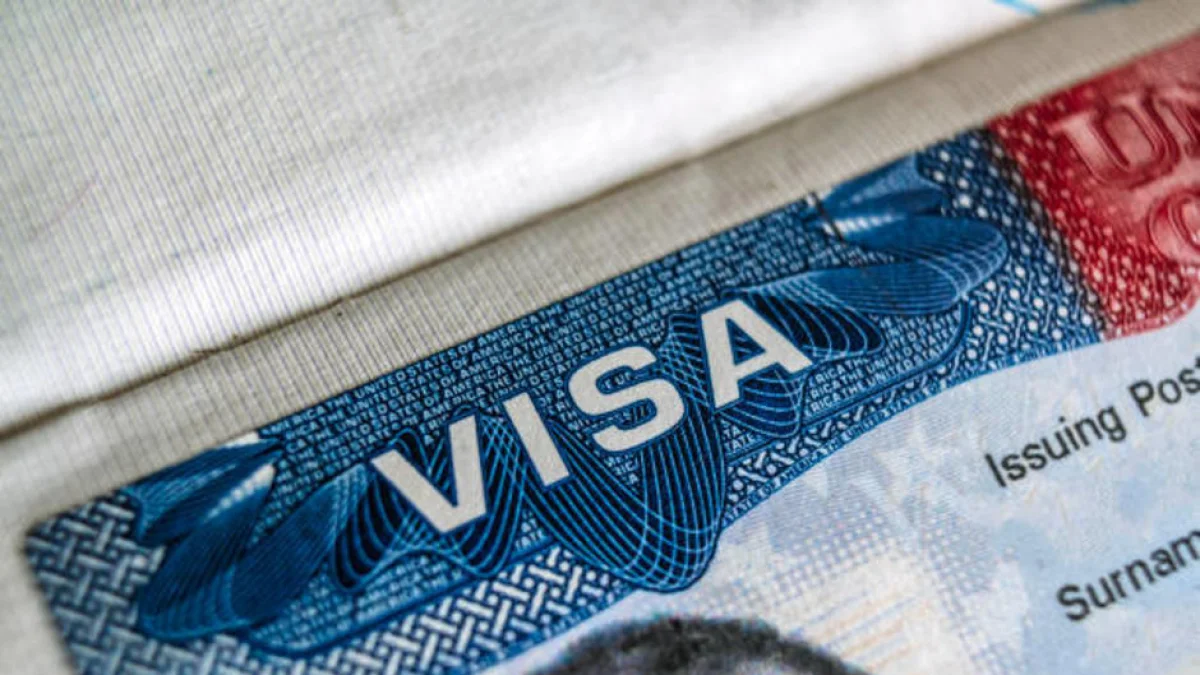 Cómo viajar a Estados Unidos desde Ecuador en 2026: requisitos, costos y pasos