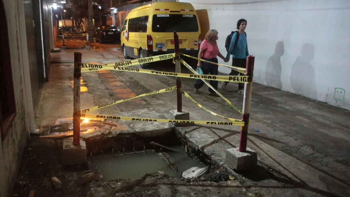 Las obras en Urdesa se estancan entre huecos e inconsistencias que causan molestia