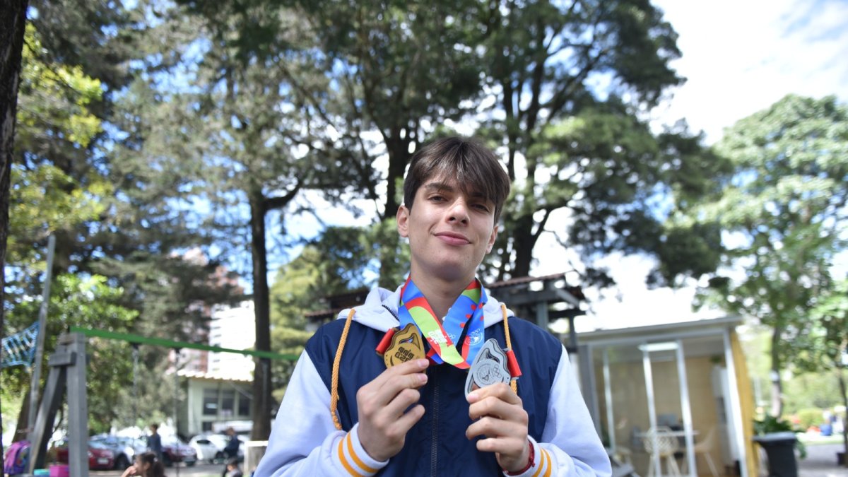 Tomás Aguinaga sueña con ser olímpico, tras lograr el título mundial de esgrima
