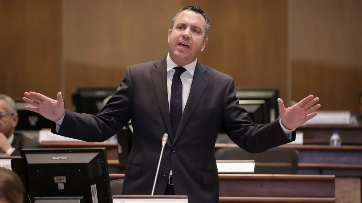 SUMA decide la expulsión de Guillermo Celi tras resolución unánime