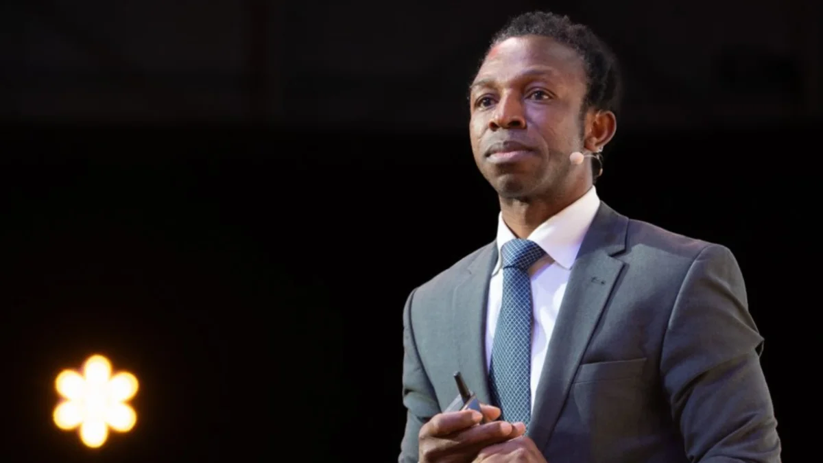 Ousman Umar: “Sobreviví para ser la voz de los que no llegaron”