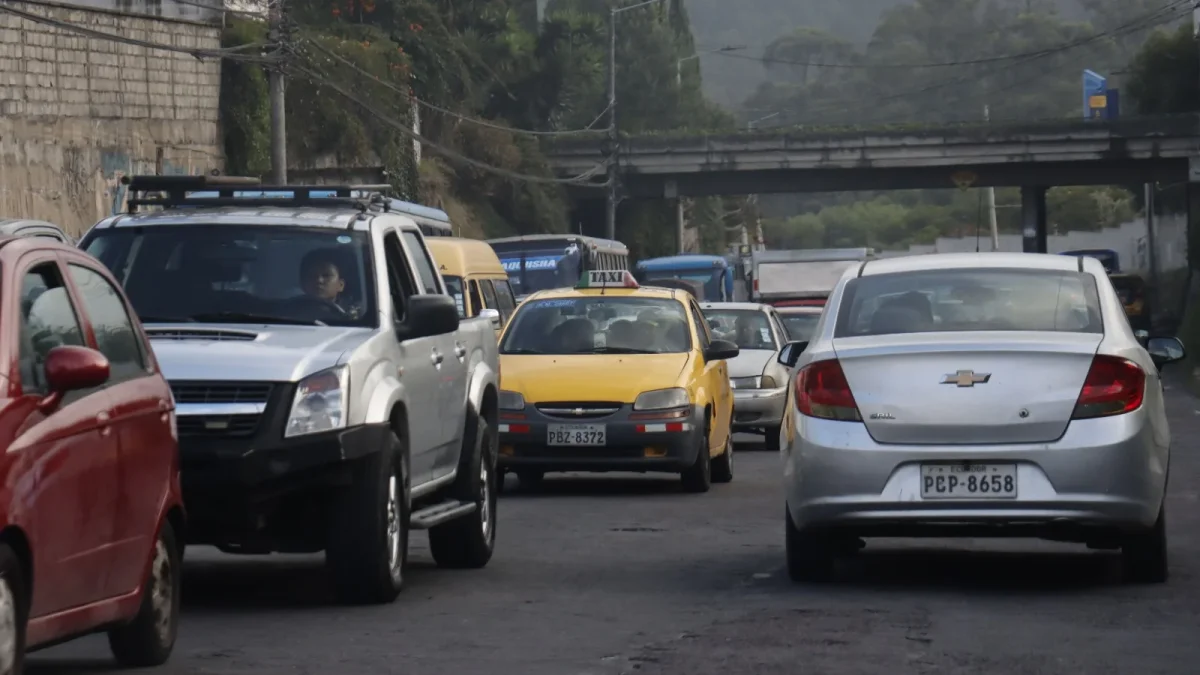 En 2025, 404.234 aprobaron la revisión técnica en Quito, a eso se suman los que realizan el trámite otros cantones.