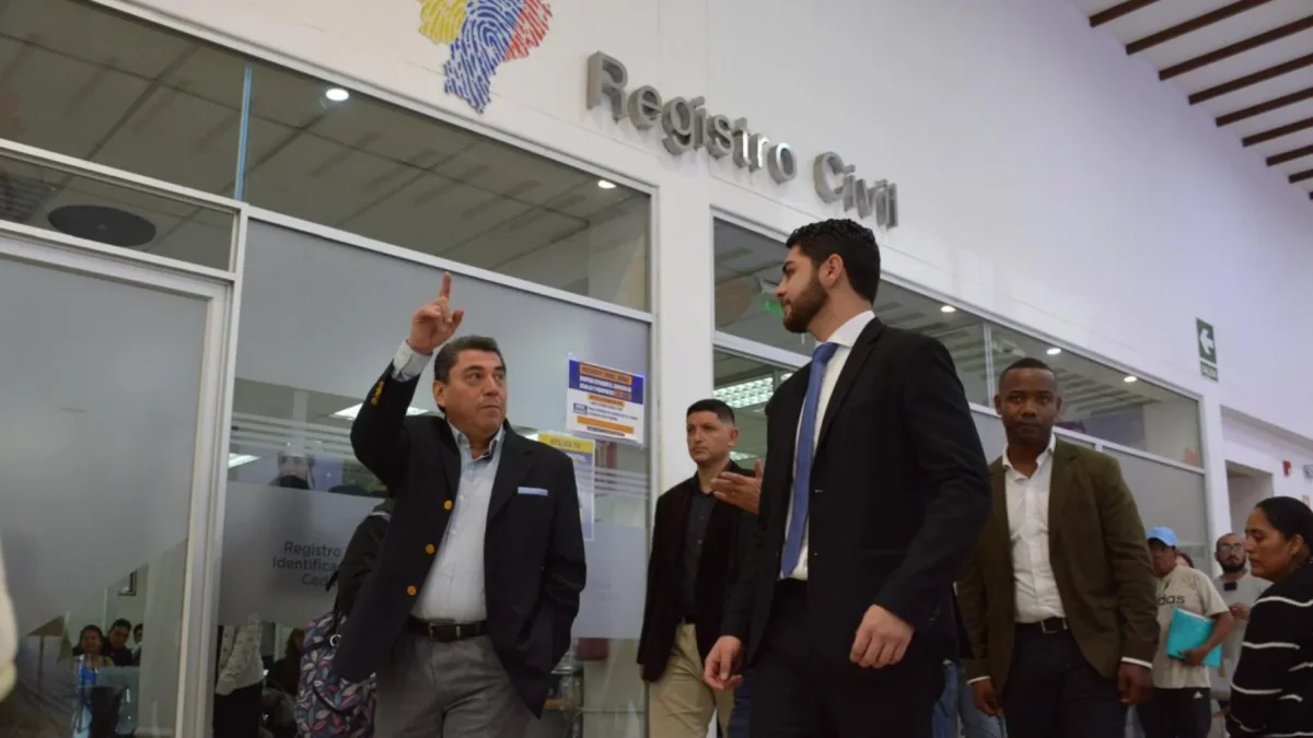 La exposición de datos biométricos genera preocupación por posibles fraudes y debilidades en la protección estatal.
