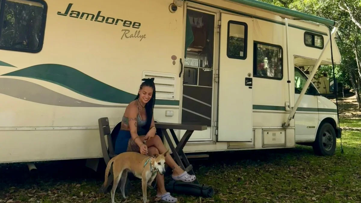 Ivette Martínez, la ecuatoriana que recorre la Panamericana en una casa rodante hacia Alaska