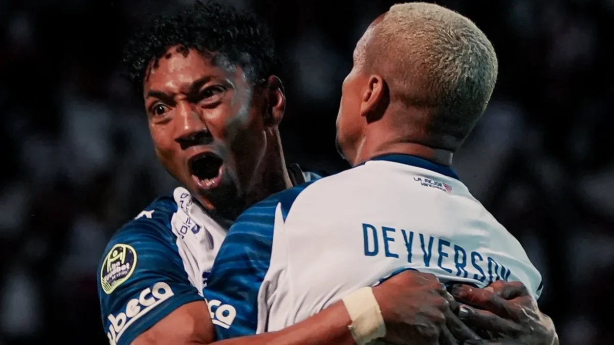 Liga de Quito vence a Mushuc Runa, con doblete de Deyverson