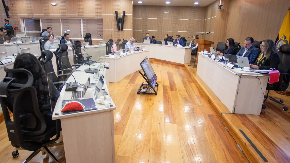 Transporte Quito: Pabel Muñoz votó contra propuesta para discutir municipalización de buses