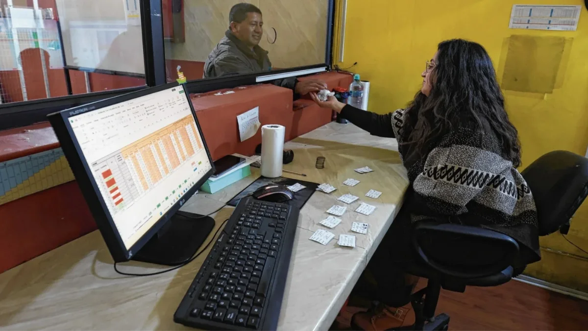En el sur de Quito se ubica la compañía Translatinos, que funciona con el sistema de caja común.