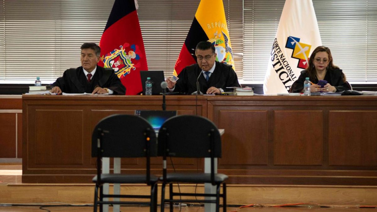 Jueces de la Corte Nacional de Justicia analizan las pruebas presentadas en el proceso por presunto cohecho en el caso Sinohydro