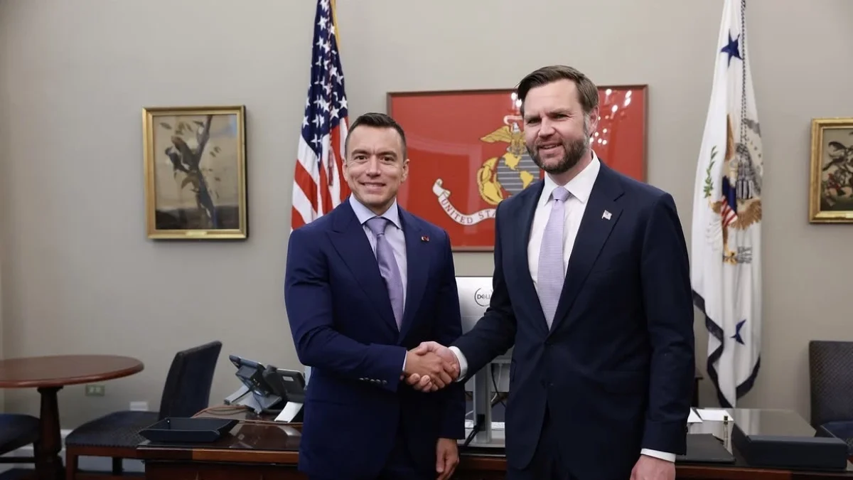 Noboa se reúne con JD Vance en medio de agenda oficial en Washington
