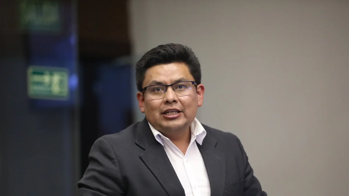 Revolución Ciudadana exige explicaciones a la ARCH por restricciones en despacho de combustible