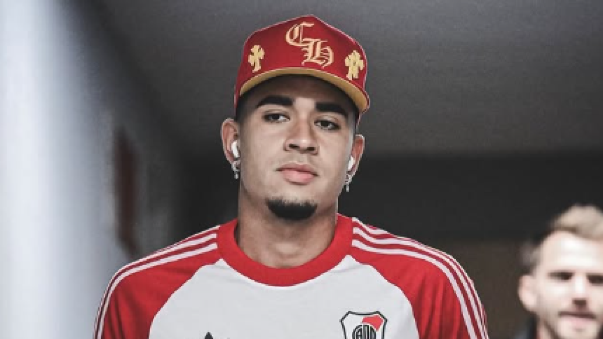 ¿Por qué Kendry Páez no fue convocado por Coudet para River Plate vs Gimnasia?