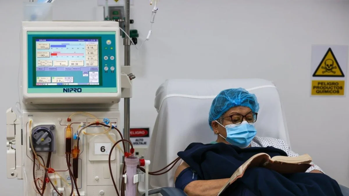 Entre los principales problemas expuestos constan la escasez de insumos médicos, la falta de atención especializada y las demoras en la entrega de medicinas.