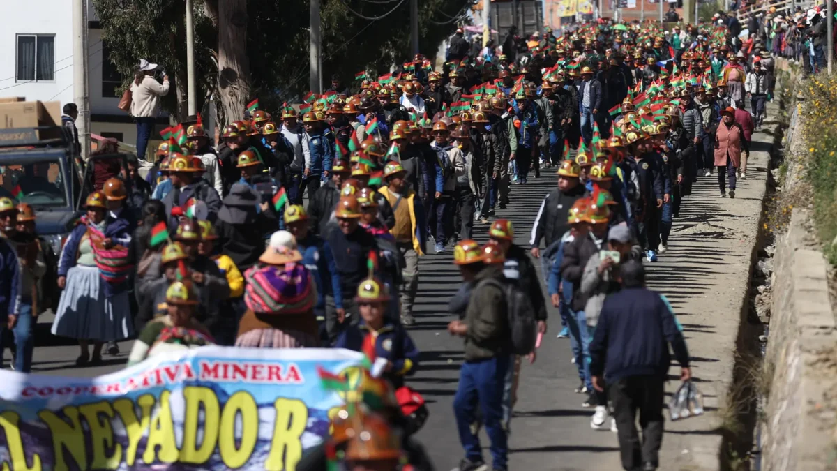 Rodrigo Paz cede ante la marcha indígena y elimina la polémica ley de tierras en Bolivia
