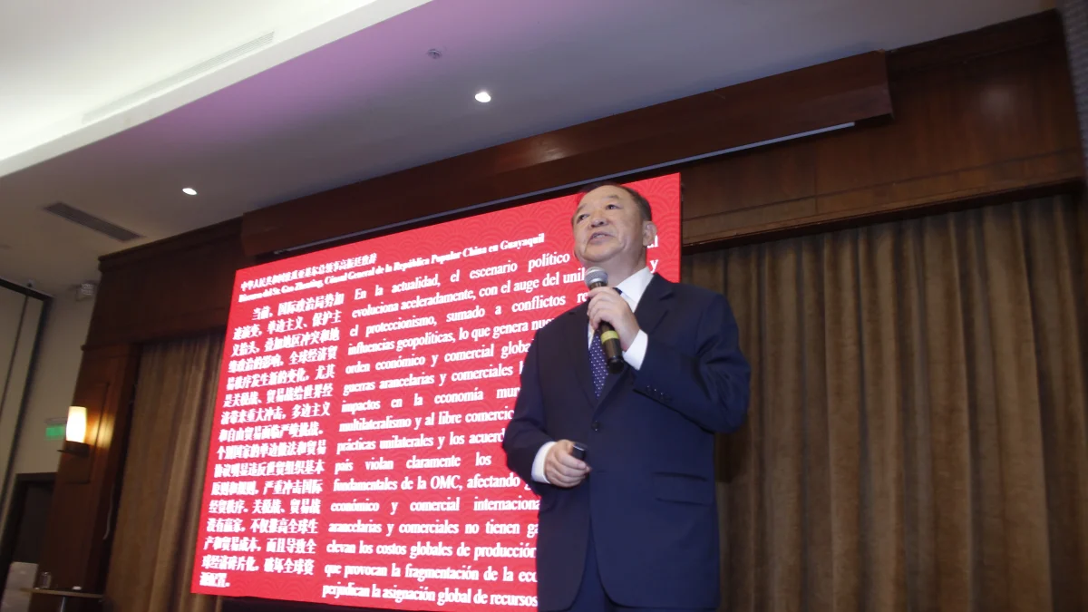 Gao Zhenting, cónsul general de la República Popular China en Guayaquil.