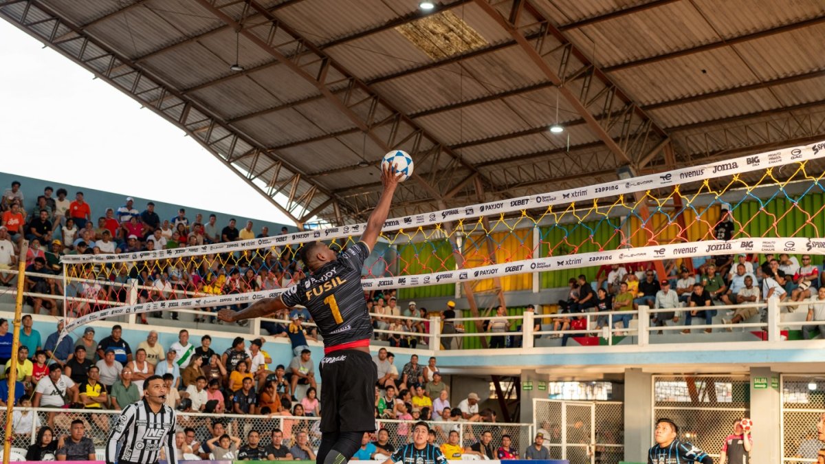 Marcos Tenorio, ´Fusil´, llega a cuartos de final de la LNE como favorito con su equipo, Machala Mineros.