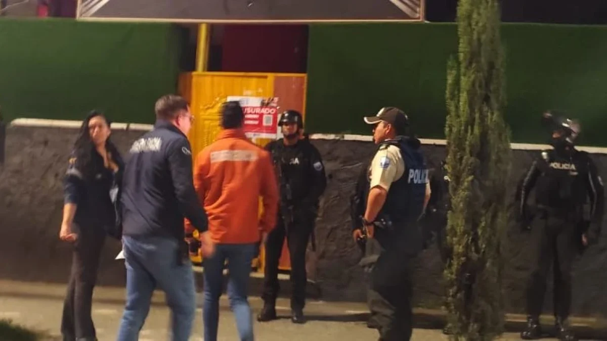 La Agencia Metropolitana de Control colocó los dos primeros sellos de clausura el 24 de abril de 2026.