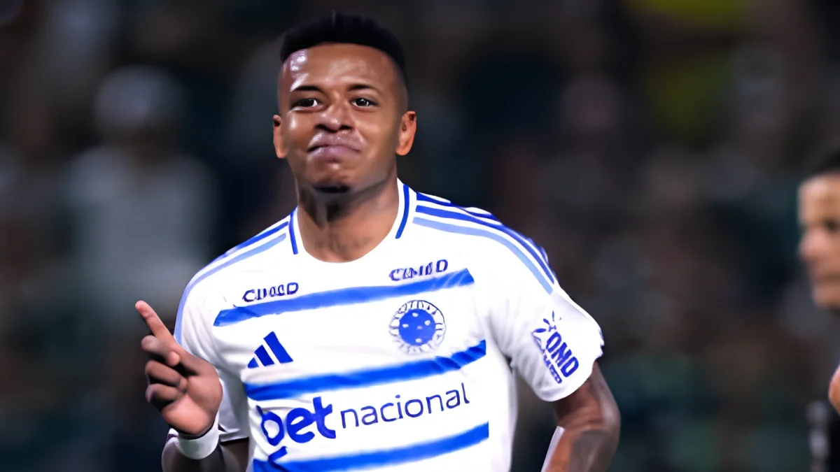 Keny Arroyo abrió el marcador para Cruzeiro ante Palmeiras.