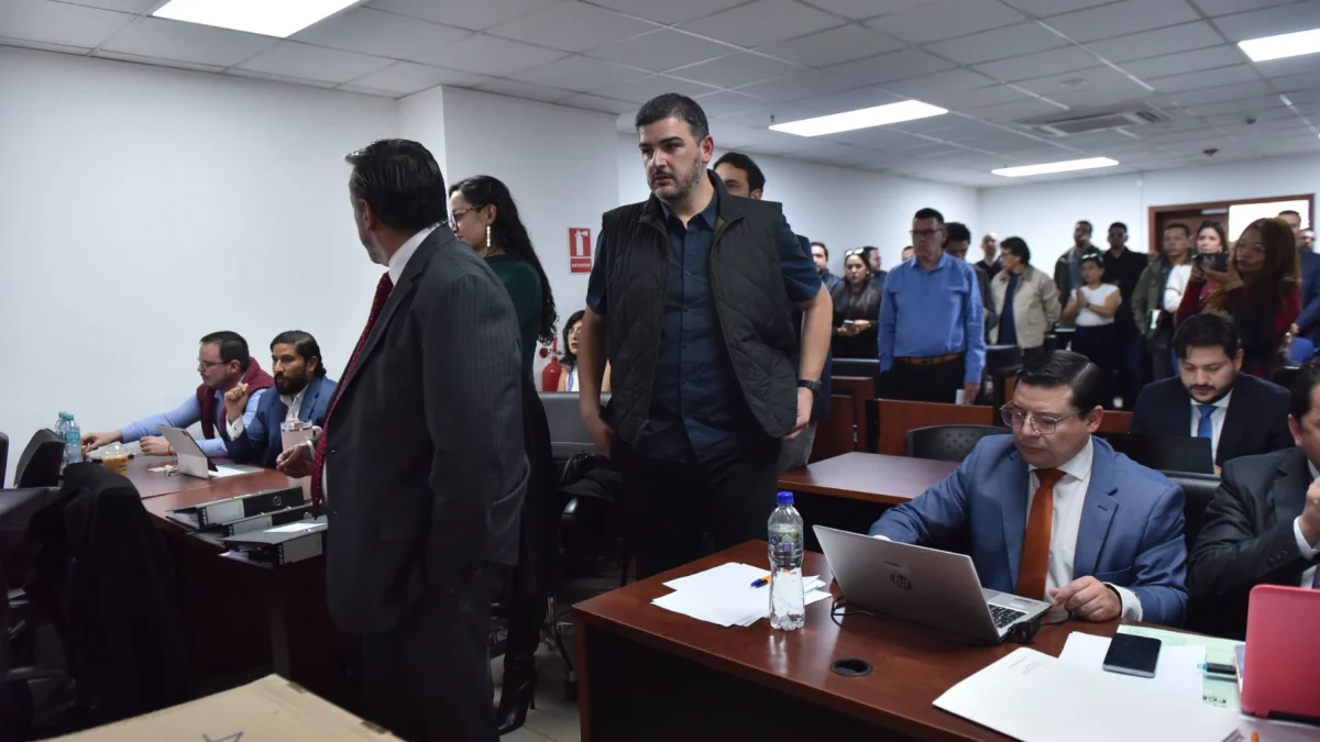 Defensa de Aquiles Álvarez acusa a Fiscalía de procesar a em