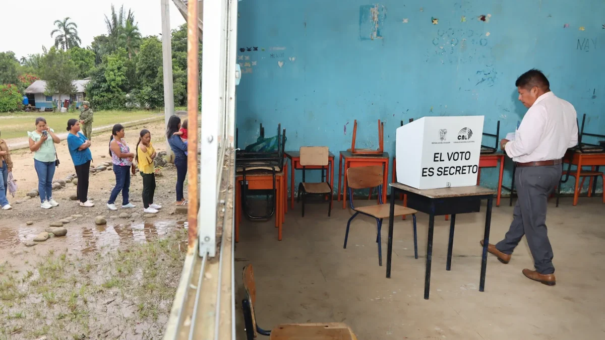 El CNE aprobó un reglamento en el que prohíbe que los candidatos al CPCCS usen los distintivos de partidos políticos durante la campaña.