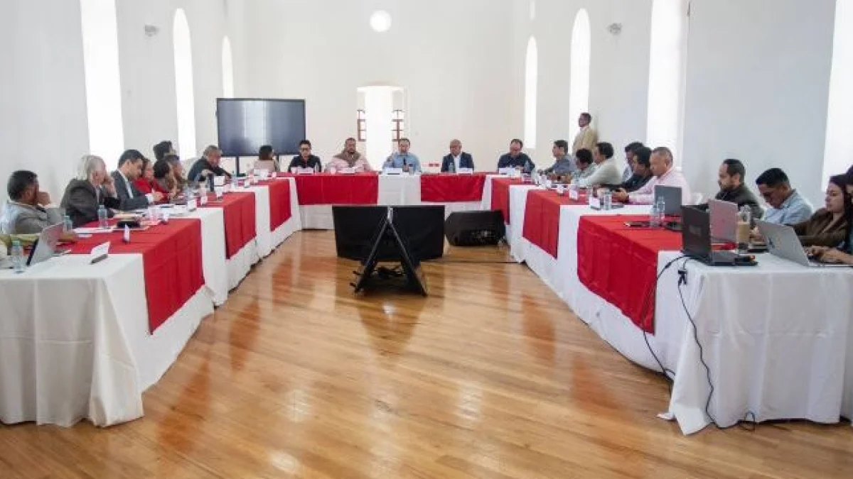 Federación de Barrios Quito pide al alcalde no ceder “al chantaje” en medio del debate por el pasaje